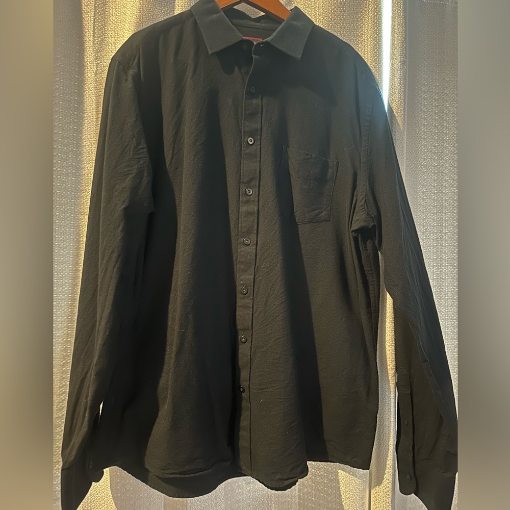 Men’s XL Tall Untuckit black cotton dress shirt
